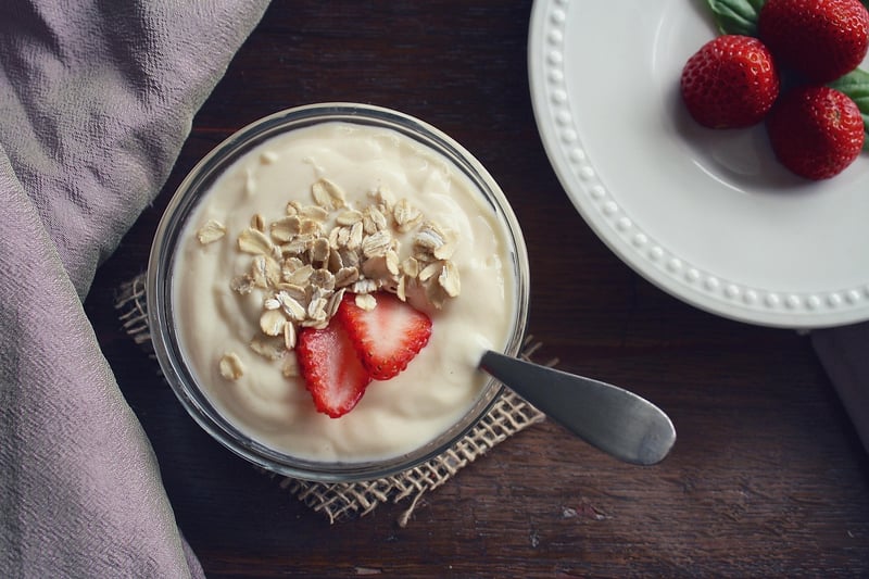 Greek Yogurt Parfait with Granola and Berries